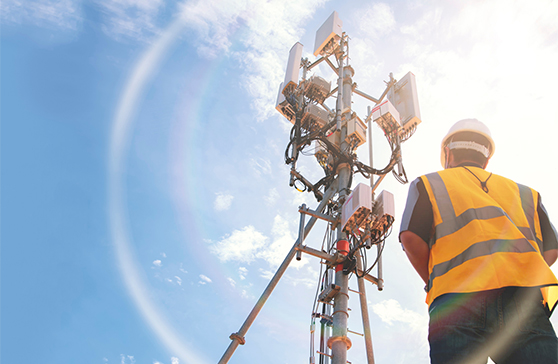 Installation of a 5G Telecom Tower